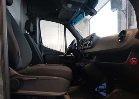 2019 Mercedes-Benz Sprinter 2500 High Roof V6 z USA, uszkodzony, nr VIN WD4PF1CDXKP148464